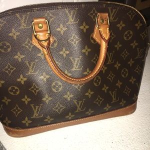Louis Vuitton Alma